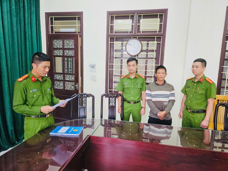 Quảng Trị: Khởi tố đối tượng cố tình tắt thiết bị giám sát hành trình tàu cá- Ảnh 1. Quảng Trị: Khởi tố đối tượng cố tình tắt thiết bị giám sát hành trình tàu cá- Ảnh 1.