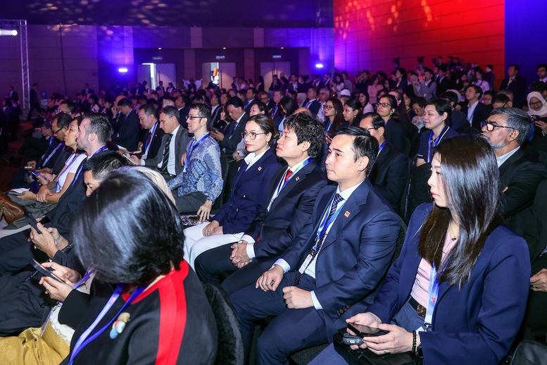 Thủ tướng: ASEAN là một gia đình, mỗi quốc gia mạnh lên là cả khối mạnh lên- Ảnh 5. Thủ tướng: ASEAN là một gia đình, mỗi quốc gia mạnh lên là cả khối mạnh lên- Ảnh 5.
