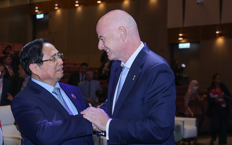 Phó Chủ tịch FIFA muốn xây dựng Học viện Bóng đá FIFA tại Việt Nam