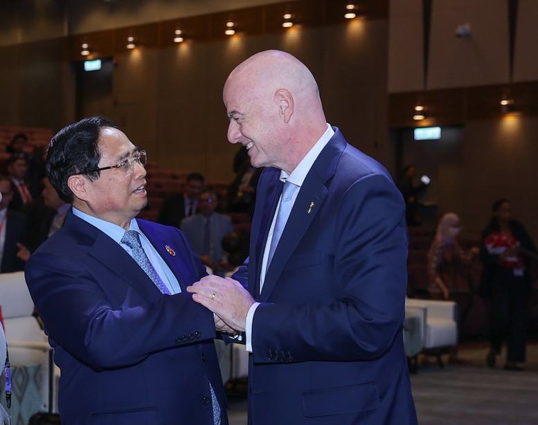 Chủ tịch FIFA muốn xây dựng Học viện Bóng đá FIFA tại Việt Nam- Ảnh 1. Chủ tịch FIFA muốn xây dựng Học viện Bóng đá FIFA tại Việt Nam- Ảnh 1.