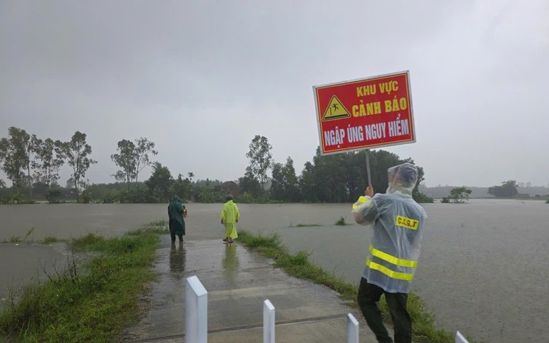 Chiến sĩ công an: 