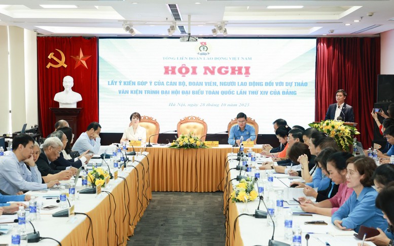 Góp ý Dự thảo Báo cáo chính trị Đại hội XIV của Đảng – Bài 1: BIẾN THỂ CHẾ THÀNH LỢI THẾ CẠNH TRANH CỦA VIỆT NAM- Ảnh 4. Phát huy trí tuệ cán bộ, đoàn viên, người lao động góp ý dự thảo Văn kiện Đại hội XIV của Đảng