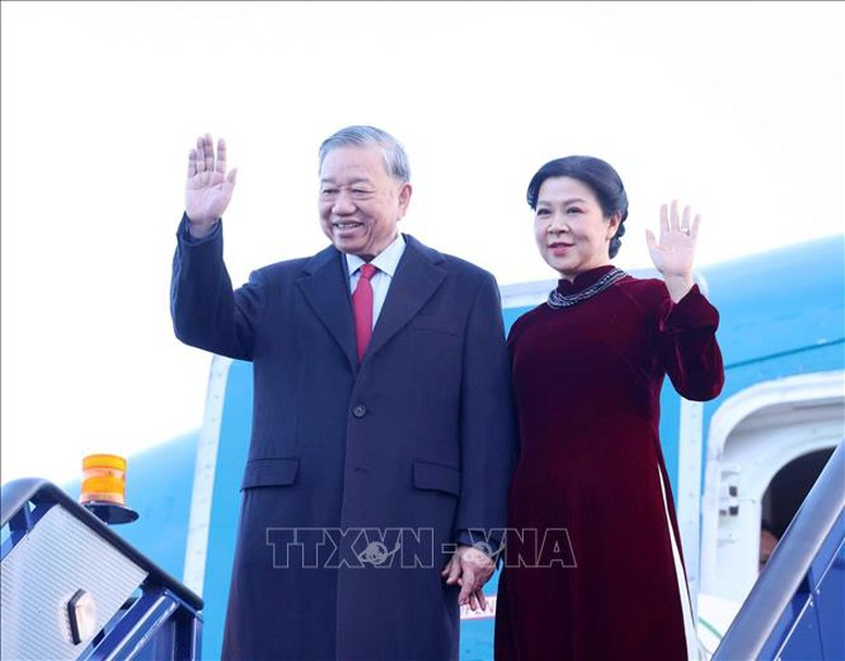 Tổng Bí thư Tô Lâm đến London, bắt đầu thăm chính thức Liên hiệp Vương quốc Anh và Bắc Ireland- Ảnh 1. Tổng Bí thư Tô Lâm đến London, bắt đầu thăm chính thức Liên hiệp Vương quốc Anh và Bắc Ireland- Ảnh 1.