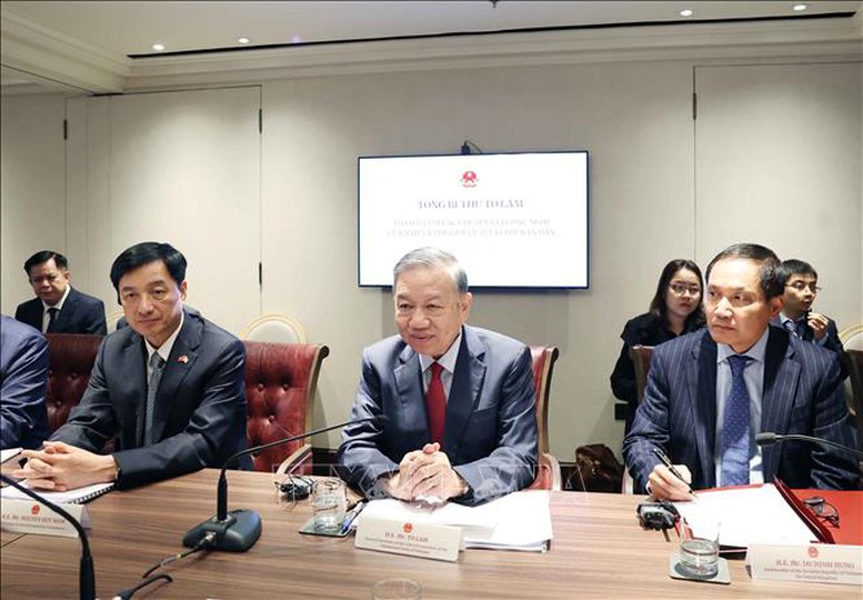 Tổng Bí thư Tô Lâm dự tọa đàm về công nghệ AI và chip bán dẫn tại Anh- Ảnh 2. Tổng Bí thư Tô Lâm dự tọa đàm về công nghệ AI và chip bán dẫn tại Anh- Ảnh 2.