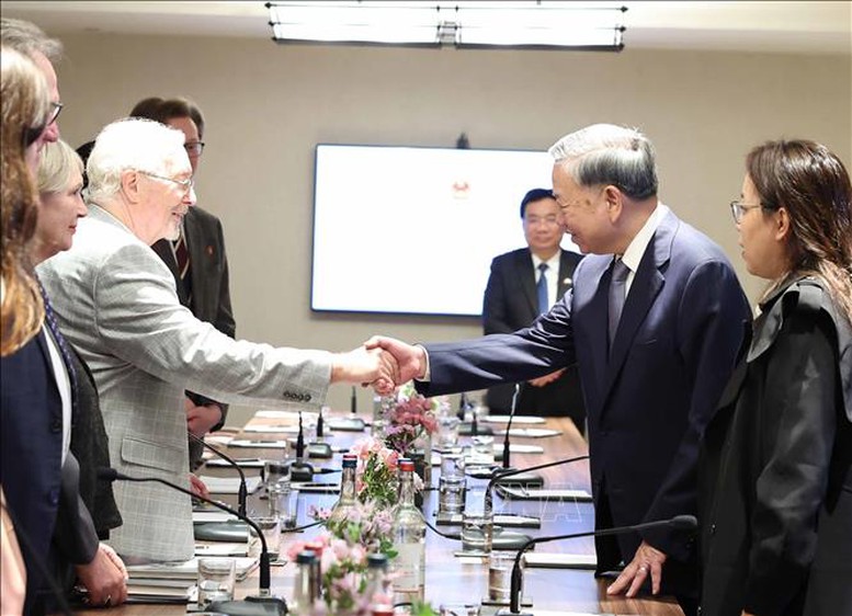 Tổng Bí thư Tô Lâm tiếp Tổng Bí thư Đảng Cộng sản Anh- Ảnh 1.