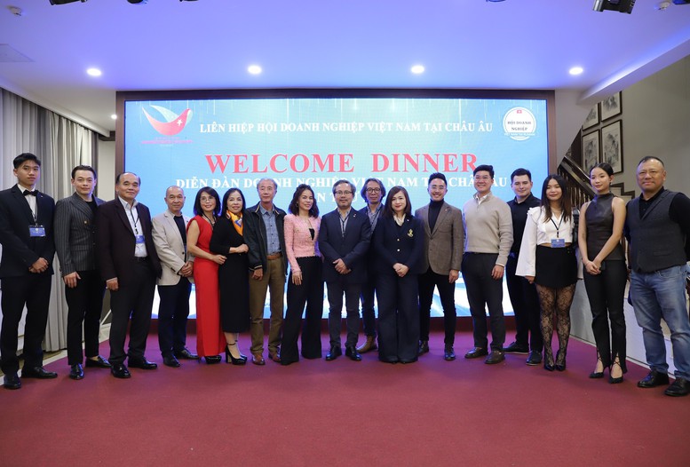 Diễn đàn Doanh nghiệp Việt Nam tại châu Âu – Dấu ấn kết nối và trách nhiệm cộng đồng- Ảnh 2. Diễn đàn Doanh nghiệp Việt Nam tại châu Âu – Dấu ấn kết nối và trách nhiệm cộng đồng- Ảnh 2.