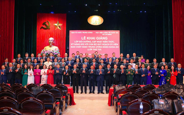 Xây dựng đội ngũ cán bộ bảo đảm phẩm chất, năng lực đáp ứng yêu cầu phát triển trong kỷ nguyên mới