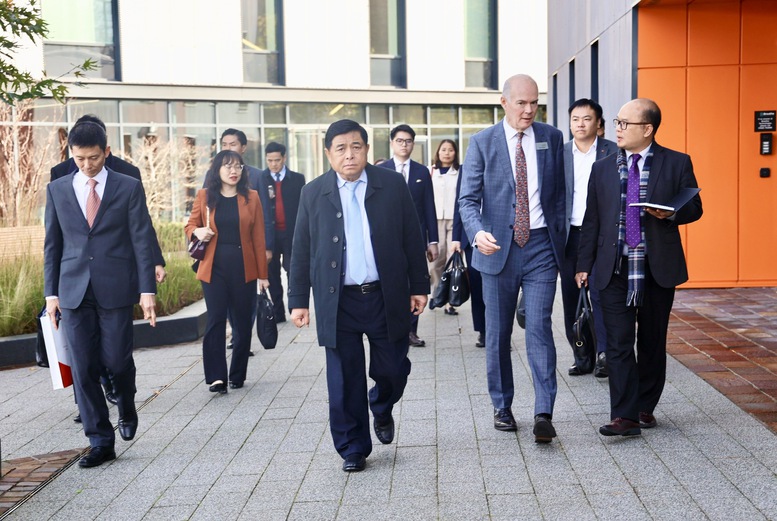 Phó Thủ tướng Nguyễn Chí Dũng thăm Khu Công nghệ Khoa học Sci-Tech- Ảnh 1. Phó Thủ tướng Nguyễn Chí Dũng thăm Khu Công nghệ Khoa học Sci-Tech- Ảnh 1.