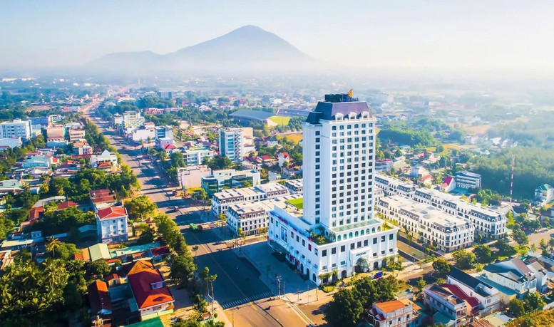 Tây Ninh đổi mới mô hình tăng trưởng theo hướng kinh tế xanh, kinh tế số, kinh tế tuần hoàn- Ảnh 1.