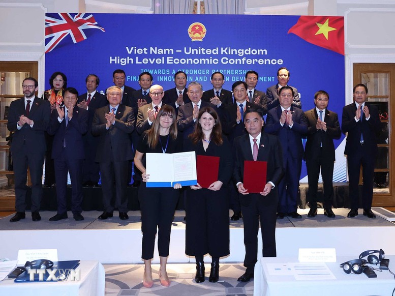 Phó Thủ tướng Thường trực Nguyễn Hòa Bình: Chính phủ Việt Nam luôn đồng hành cùng doanh nghiệp- Ảnh 2.