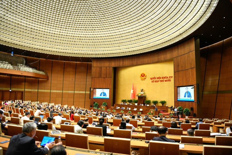 Thủ tướng: Nền kinh tế Việt Nam đủ sức chống chịu và đã vượt qua được các cú sốc rất lớn từ bên ngoài- Ảnh 4. Thủ tướng: Nền kinh tế Việt Nam đủ sức chống chịu và đã vượt qua được các cú sốc rất lớn từ bên ngoài- Ảnh 4.