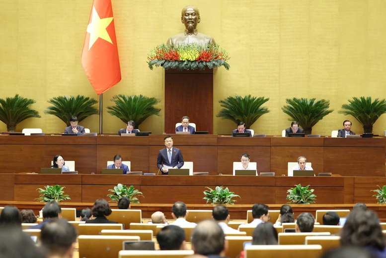 Phó Thủ tướng Lê Thành Long làm rõ một số vấn đề kinh tế - xã hội trước Quốc hội- Ảnh 3. Phó Thủ tướng Lê Thành Long làm rõ một số vấn đề kinh tế - xã hội trước Quốc hội- Ảnh 3.