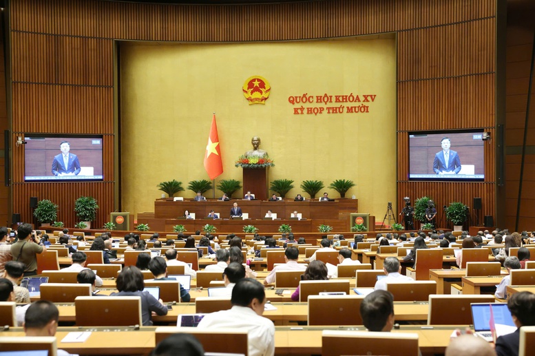 Phó Thủ tướng Lê Thành Long làm rõ một số vấn đề kinh tế - xã hội trước Quốc hội- Ảnh 4. Phó Thủ tướng Lê Thành Long làm rõ một số vấn đề kinh tế - xã hội trước Quốc hội- Ảnh 4.