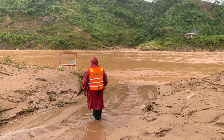 Quảng Trị: Nhiều tuyến đường giao thông bị sạt lở, ngập lụt gây chia cắt