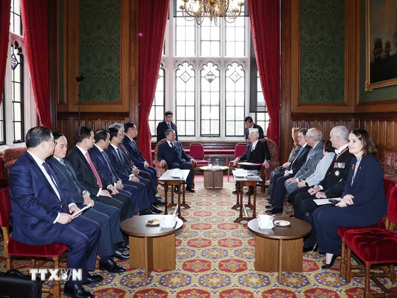 Tổng Bí thư Tô Lâm hội kiến Chủ tịch Thượng viện Anh John McFall- Ảnh 2. Tổng Bí thư Tô Lâm hội kiến Chủ tịch Thượng viện Anh John McFall- Ảnh 2.