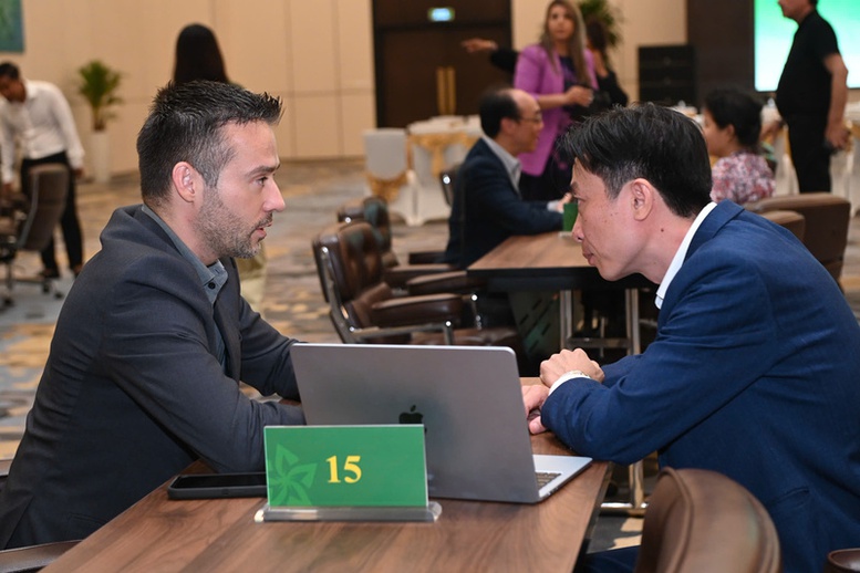 Hơn 100 thỏa thuận hợp tác kinh tế được ký kết tại Hội chợ mùa Thu 2025- Ảnh 1. Hơn 100 thỏa thuận hợp tác kinh tế được ký kết tại Hội chợ mùa Thu 2025- Ảnh 1.