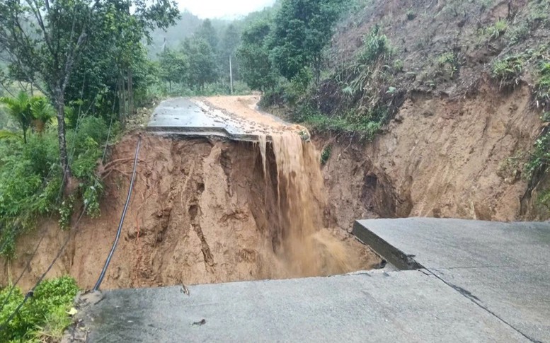 Bộ Xây dựng: Toàn ngành vào cuộc khắc phục hậu quả mưa lũ miền Trung