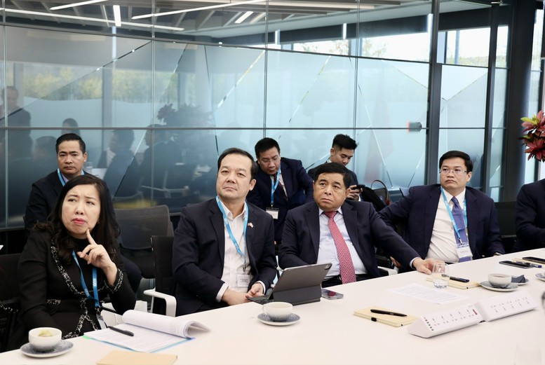 Thúc đẩy hợp tác với Tập đoàn công nghệ bán dẫn hàng đầu Vương quốc Anh- Ảnh 4.