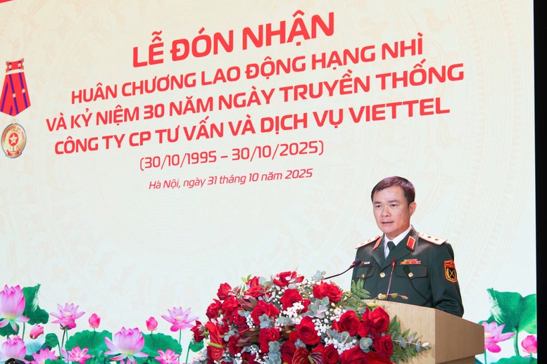 VTK đón nhân Huân chương Lao động hạng Nhì- Ảnh 2. VTK đón nhân Huân chương Lao động hạng Nhì- Ảnh 2.