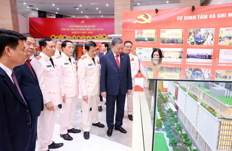 Tổng Bí thư Tô Lâm: Công an nhân dân nỗ lực bứt phá lập nên những kỳ tích mới vì Đảng, vì nước, vì dân- Ảnh 4.