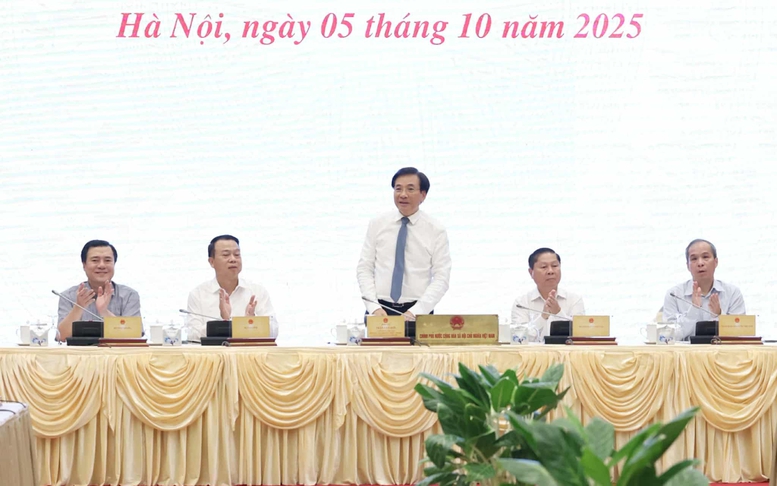 Họp báo Chính phủ tháng 9: Các vấn đề kinh tế, tài chính, giáo dục thu hút quan tâm