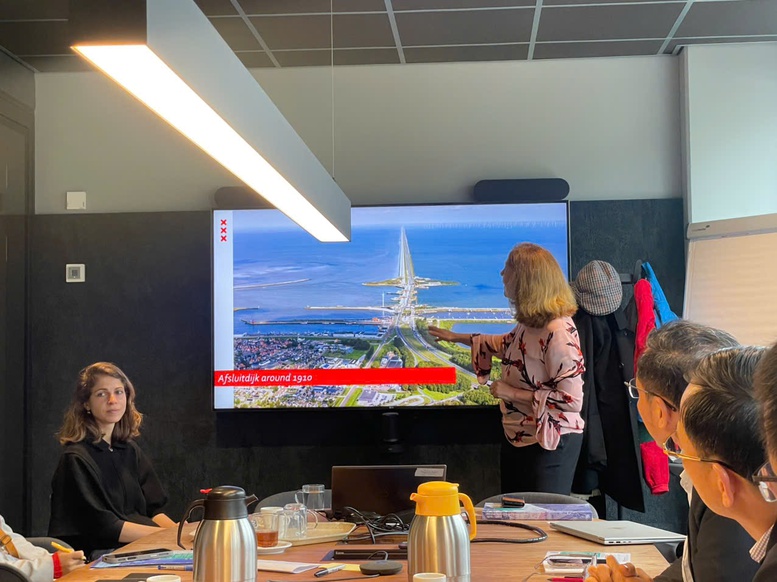 Đà Nẵng thu hút đầu tư lĩnh vực đô thị thông minh, hàng không và cảng biển tại Hà Lan- Ảnh 1.