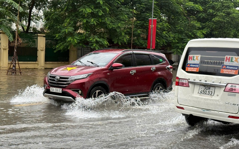 Ứng phó lũ đặc biệt lớn trên các sông khu vực Bắc Bộ