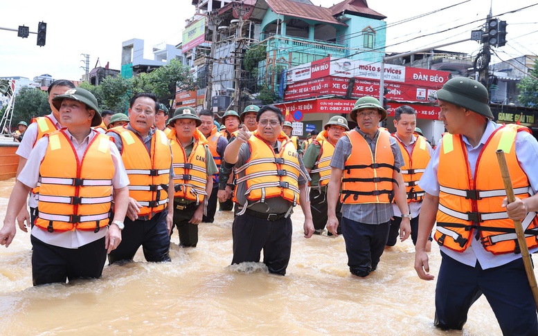 Thủ tướng Phạm Minh Chính tới Thái Nguyên thăm hỏi người dân, chỉ đạo khắc phục hậu quả mưa lũ
