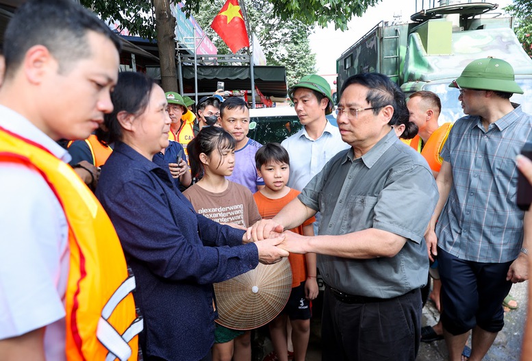 Thủ tướng Phạm Minh Chính tới Thái Nguyên thăm hỏi người dân, chỉ đạo khắc phục hậu quả mưa lũ- Ảnh 5.