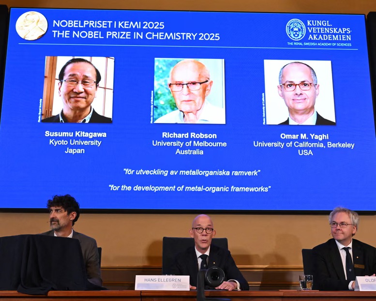Chủ nhân Giải thưởng VinFuture mùa đầu tiên nhận Giải Nobel Hóa học 2025- Ảnh 1.