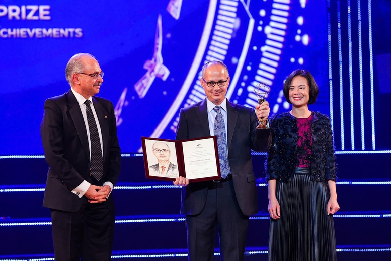 Chủ nhân Giải thưởng VinFuture mùa đầu tiên nhận Giải Nobel Hóa học 2025- Ảnh 2.