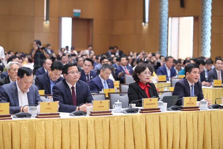 TỔNG THUẬT: Hội nghị Thủ tướng Chính phủ gặp mặt đại diện doanh nghiệp nhân Ngày Doanh nhân Việt Nam- Ảnh 4.