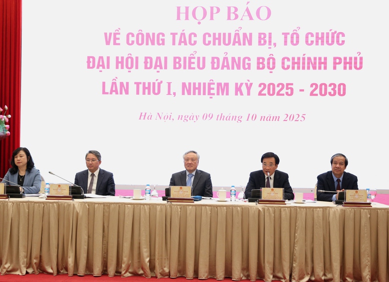 Họp báo về công tác chuẩn bị, tổ chức Đại hội Đại biểu Đảng bộ Chính phủ lần thứ 1, nhiệm kỳ 2025-2030- Ảnh 1.