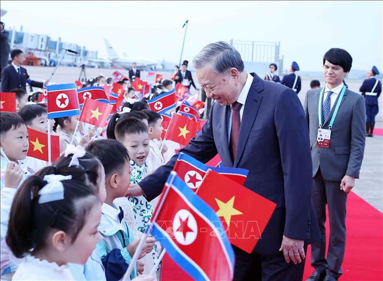 Tổng Bí thư Tô Lâm đến Bình Nhưỡng, bắt đầu thăm cấp Nhà nước tới Triều Tiên- Ảnh 4.