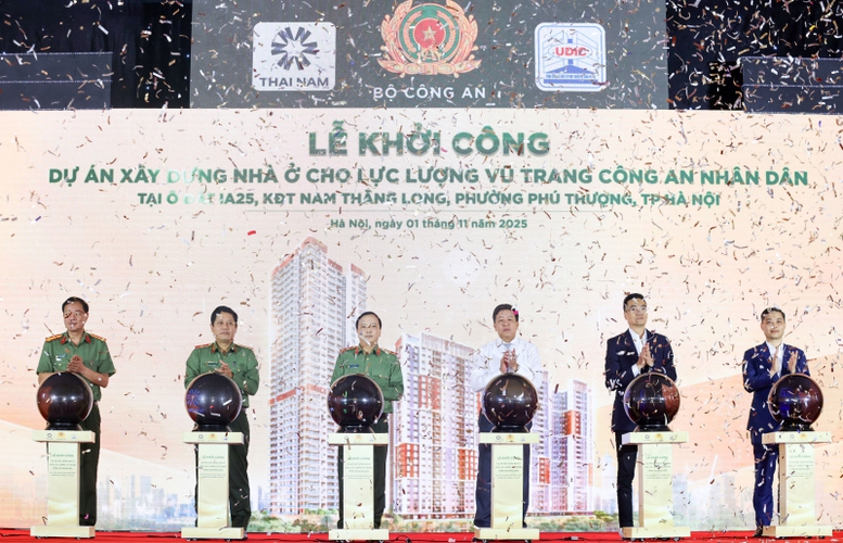Khởi công dự án nhà ở cho lực lượng CAND tại Khu đô thị Nam Thăng Long, Hà Nội- Ảnh 1. Khởi công dự án nhà ở cho lực lượng CAND tại Khu đô thị Nam Thăng Long, Hà Nội- Ảnh 1.
