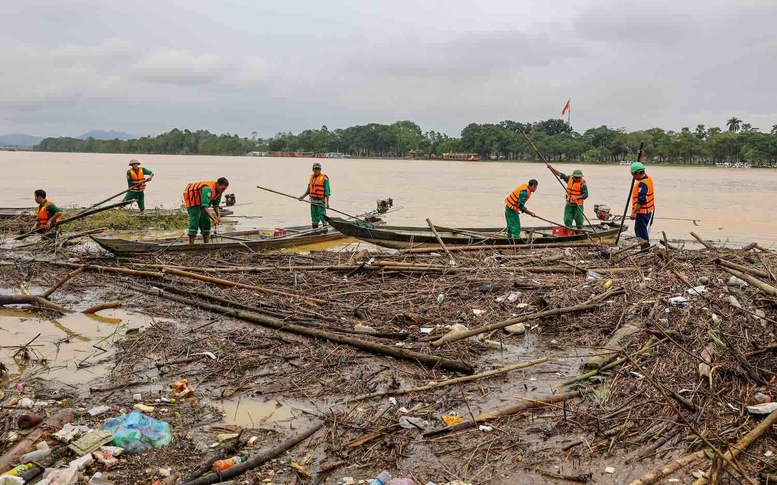 Thủ tướng Chính phủ quyết định hỗ trợ bổ sung 100 tỷ đồng cho TP Huế khắc phục thiệt hại do mưa lũ