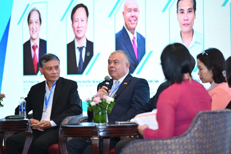 Đại học Y Dược TPHCM phát triển chương trình đào tạo sau đại học về vắc-xin- Ảnh 3.