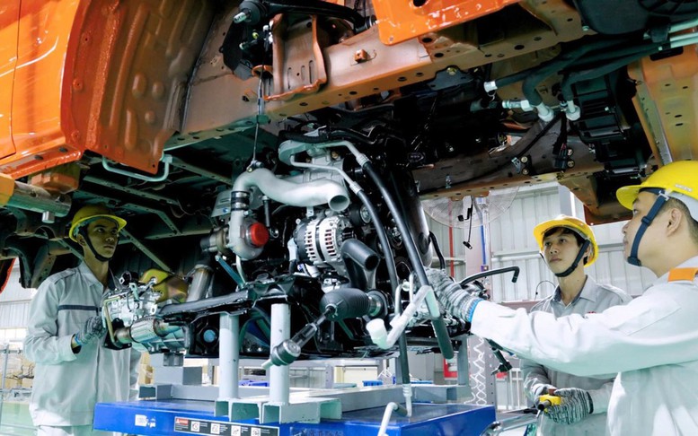 Góp ý dự thảo Báo cáo Chính trị Đại hội XIV của Đảng - Phát triển công nghiệp Việt Nam: Cần chiến lược nghiêm túc để bứt phá