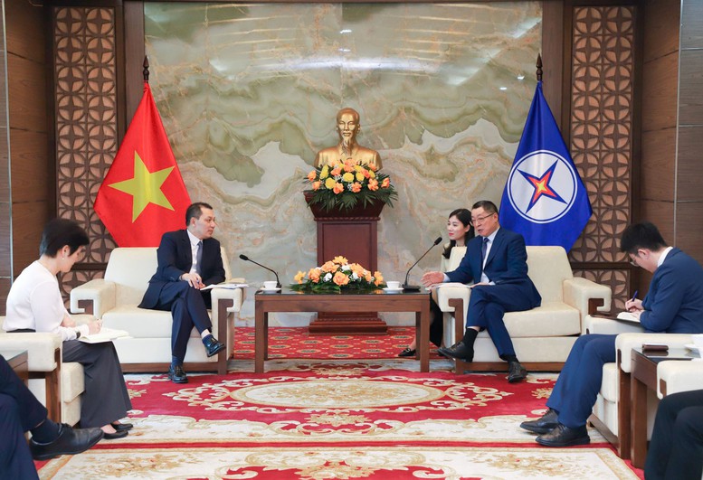 EVN và TBEA Henyang tăng cường hợp tác trong các dự án năng lượng- Ảnh 1. EVN và TBEA Henyang tăng cường hợp tác trong các dự án năng lượng- Ảnh 1.