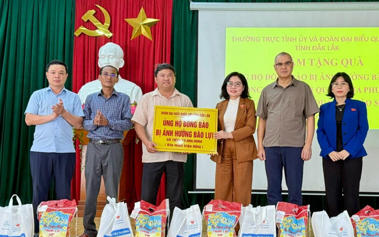 Đắk Lắk hỗ trợ người dân chịu ảnh hưởng bởi bão số 13