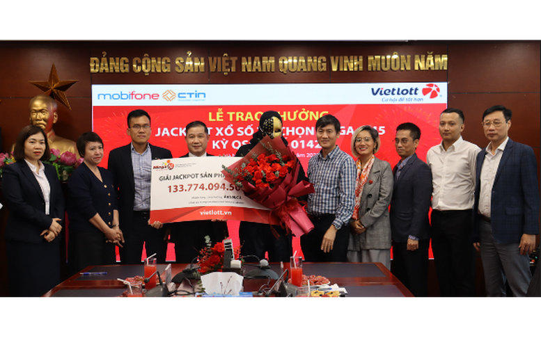 Nam thanh niên tại Khánh Hòa trúng Jackpot Vietlott hơn 133 tỷ đồng