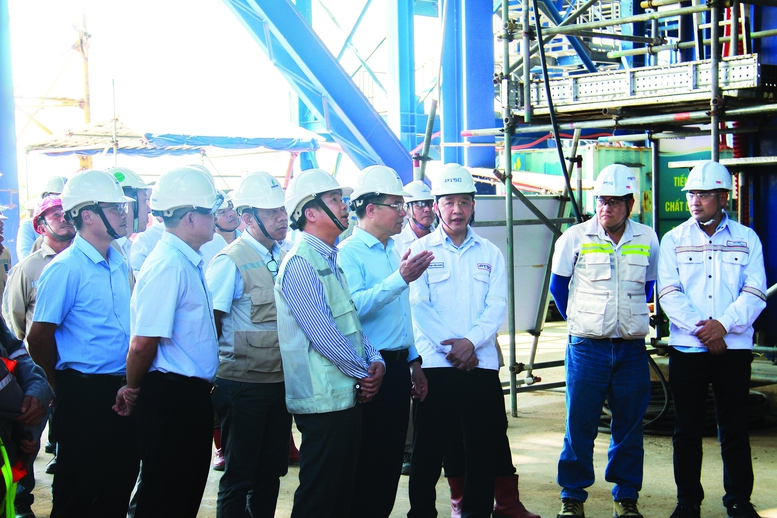 Petrovietnam: Vững bước trên hành trình năng lượng và công nghiệp- Ảnh 1. Petrovietnam: Vững bước trên hành trình năng lượng và công nghiệp- Ảnh 1.