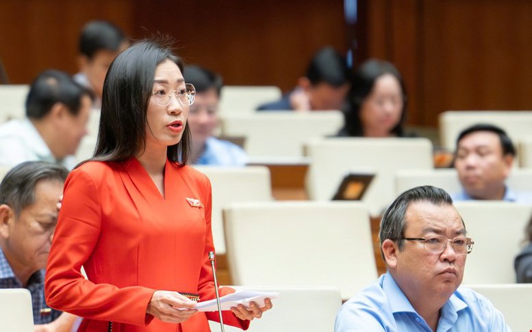 Quốc hội thảo luận Luật Thương mại điện tử: Kiểm soát chặt hoạt động livestream bán hàng