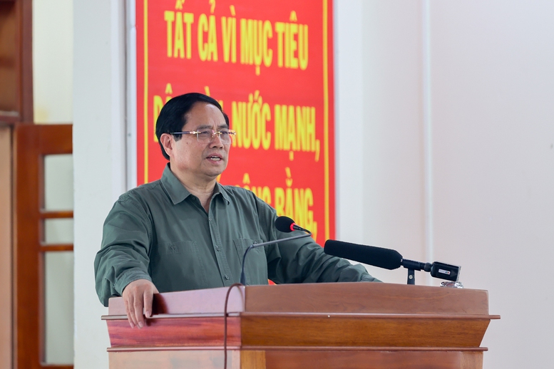 Thủ tướng dự Ngày hội Đại đoàn kết toàn dân tộc tại xã Đề Gi, tỉnh Gia Lai- Ảnh 2. Thủ tướng dự Ngày hội Đại đoàn kết toàn dân tộc tại xã Đề Gi, tỉnh Gia Lai- Ảnh 2.