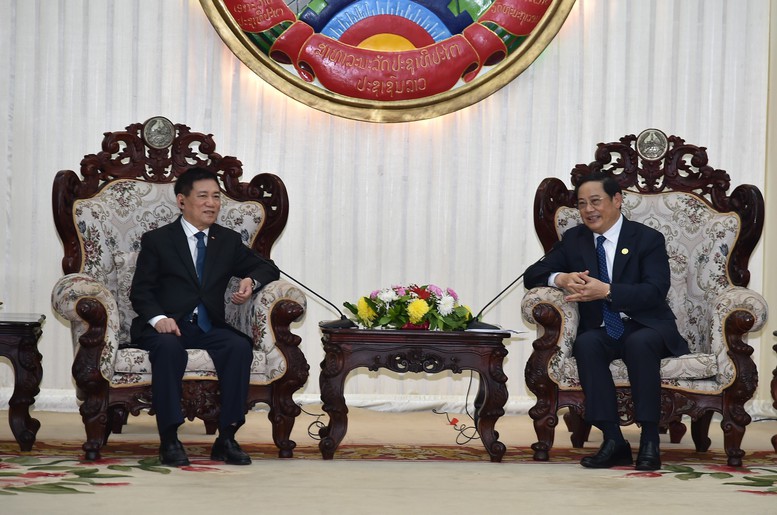 Phó Thủ tướng Hồ Đức Phớc hội kiến Thủ tướng Lào Sonexay Siphandone- Ảnh 2. Phó Thủ tướng Hồ Đức Phớc hội kiến Thủ tướng Lào Sonexay Siphandone- Ảnh 2.