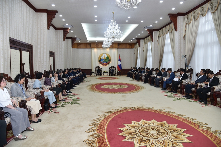 Phó Thủ tướng Hồ Đức Phớc hội kiến Thủ tướng Lào Sonexay Siphandone- Ảnh 3. Phó Thủ tướng Hồ Đức Phớc hội kiến Thủ tướng Lào Sonexay Siphandone- Ảnh 3.