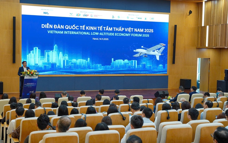 Khai phá tiềm năng 'bầu trời Việt Nam' để tăng trưởng kinh tế