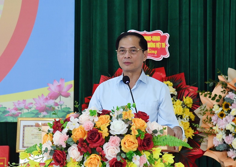 Phó Thủ tướng Bùi Thanh Sơn dự Ngày hội Đại đoàn kết toàn dân tộc tại Phú Thọ- Ảnh 1.