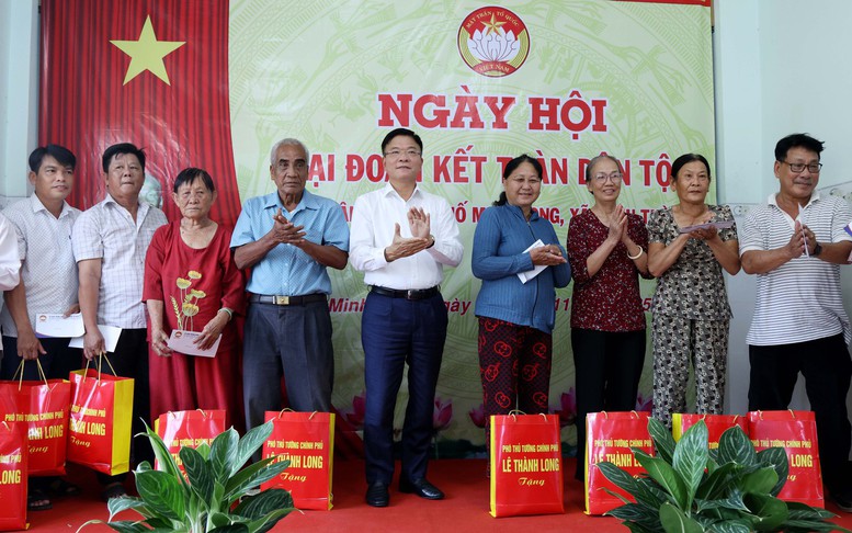 Phó Thủ tướng Lê Thành Long dự Ngày hội Đại đoàn kết toàn dân tộc tại An Giang