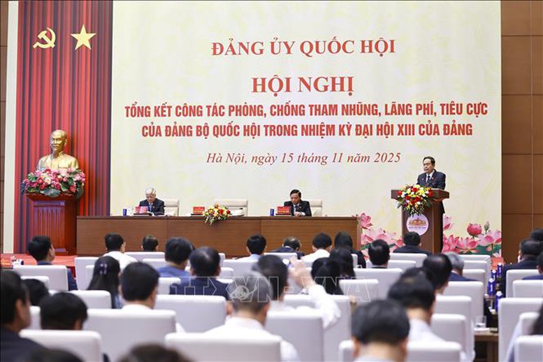 Chủ tịch Quốc hội: Rà soát hệ thống luật, nhất là lĩnh vực dễ phát sinh tham nhũng, lãng phí, tiêu cực- Ảnh 4. Chủ tịch Quốc hội: Rà soát hệ thống luật, nhất là lĩnh vực dễ phát sinh tham nhũng, lãng phí, tiêu cực- Ảnh 4.